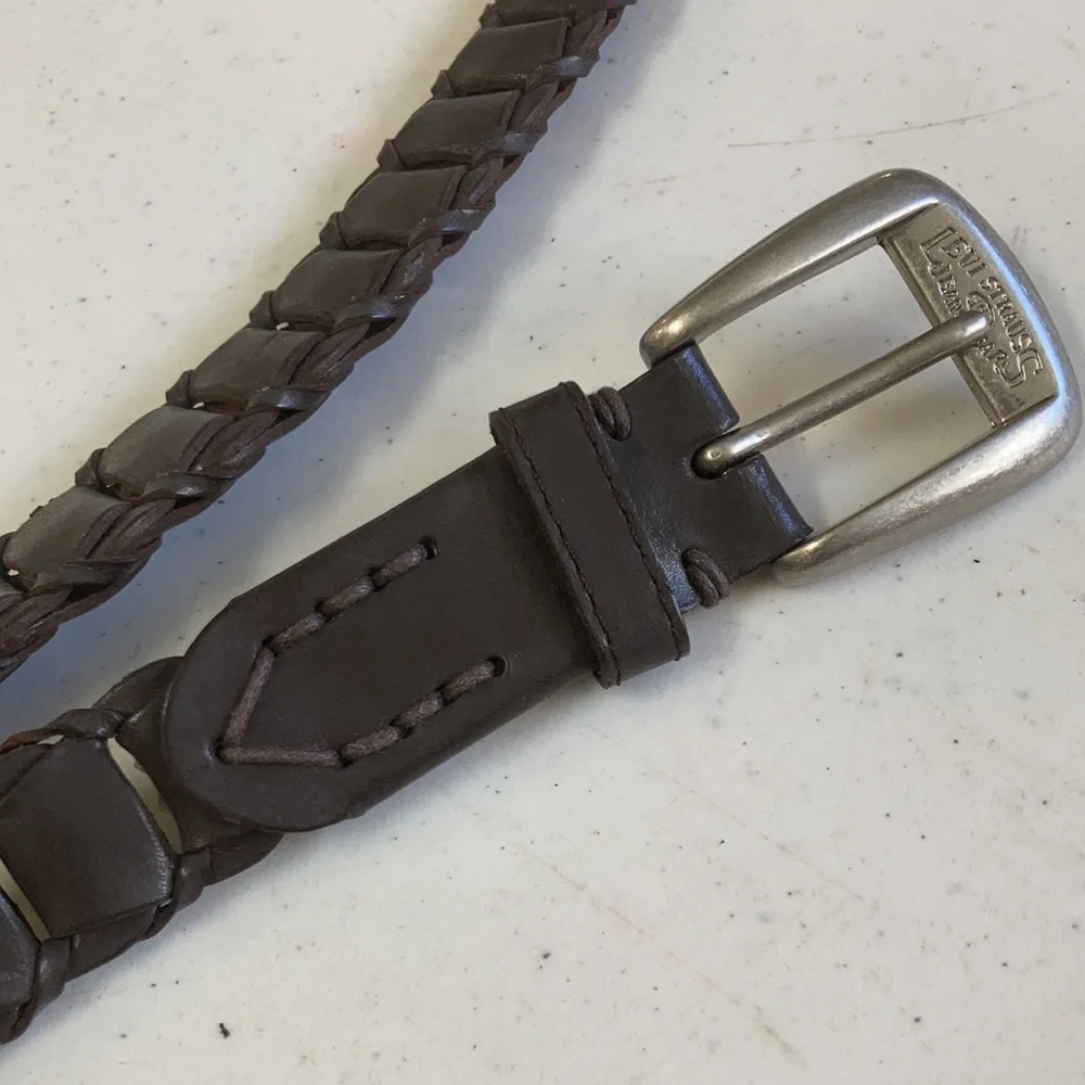 🎉HP🎉 Vintage Levi Jeans Braided leather belt